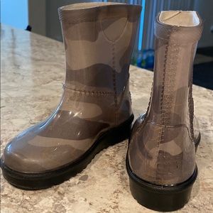 UGG toddler 9C rain boots